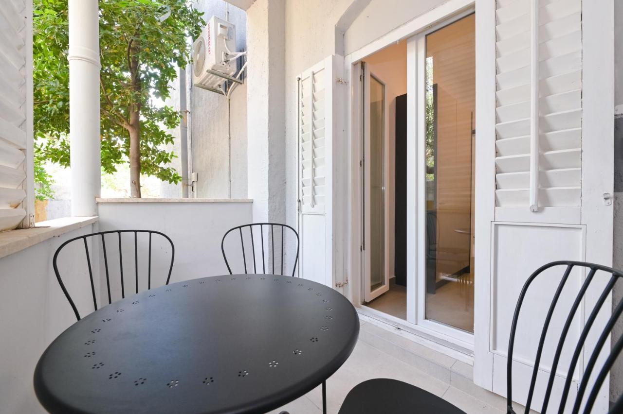 Double L House Apartamento Novalja Exterior foto