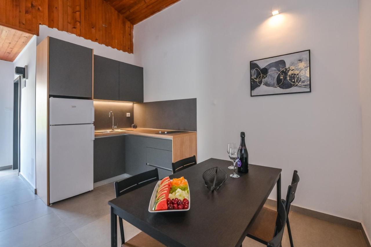 Double L House Apartamento Novalja Exterior foto